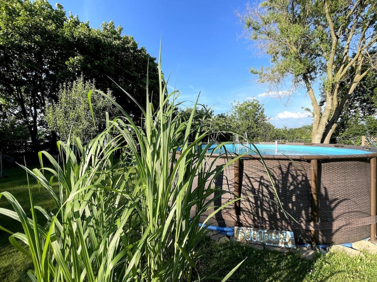 Schaumburg Paradise Oasis With A Secret Garden And Private Pool المظهر الخارجي الصورة