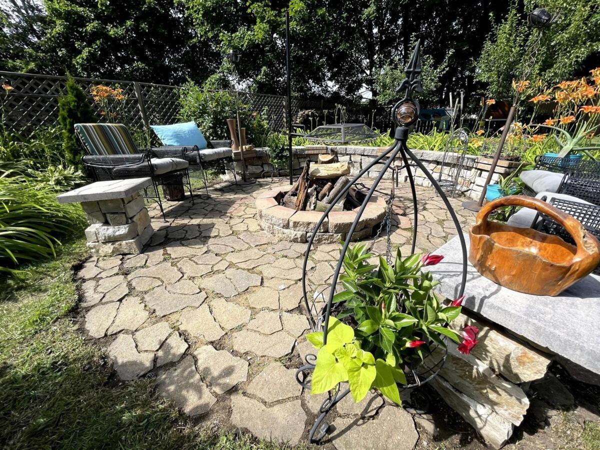 Schaumburg Paradise Oasis With A Secret Garden And Private Pool المظهر الخارجي الصورة