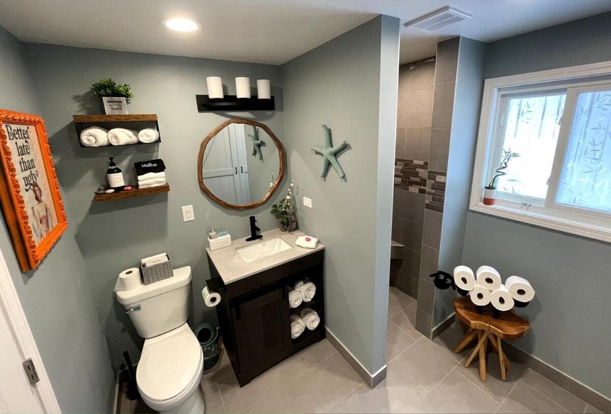 Schaumburg Paradise Oasis With A Secret Garden And Private Pool المظهر الخارجي الصورة