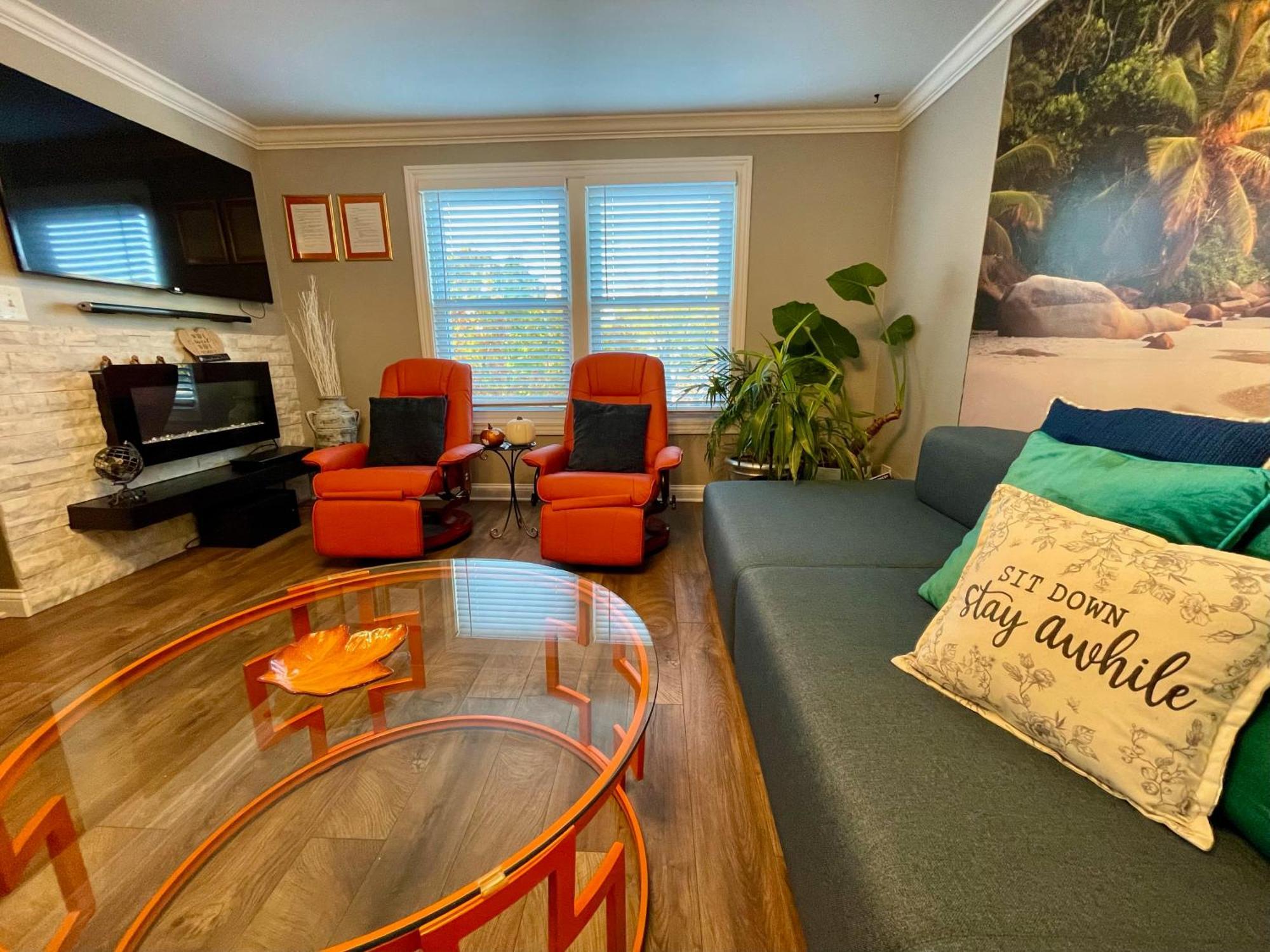 Schaumburg Paradise Oasis With A Secret Garden And Private Pool المظهر الخارجي الصورة